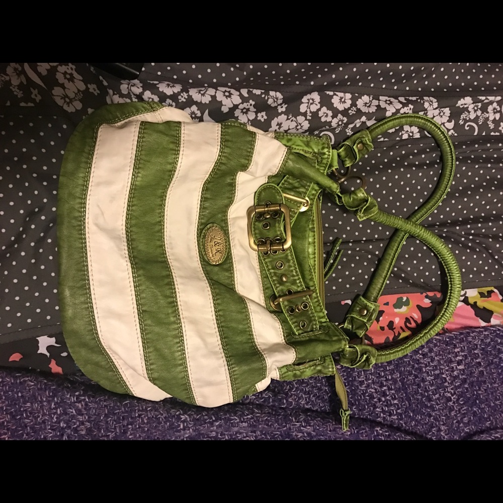 Cute purse!
